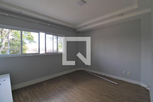 Sala de casa à venda com 3 quartos, 170m² em Vila Marari, São Paulo