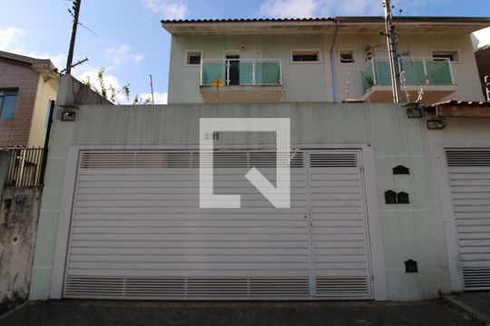 Fachada de casa à venda com 3 quartos, 170m² em Vila Marari, São Paulo