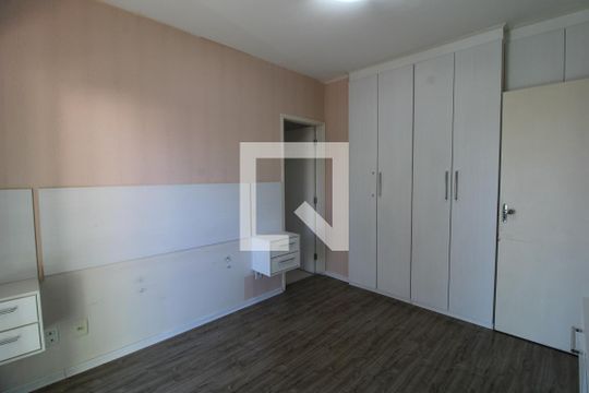 Suíte 3 de casa à venda com 3 quartos, 170m² em Vila Marari, São Paulo