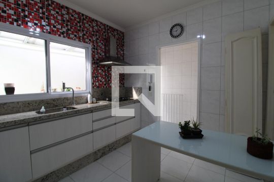 Cozinha de casa à venda com 3 quartos, 170m² em Vila Marari, São Paulo