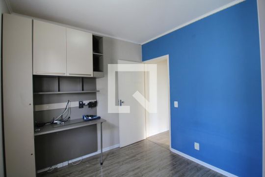 Suíte 1 de casa à venda com 3 quartos, 170m² em Vila Marari, São Paulo
