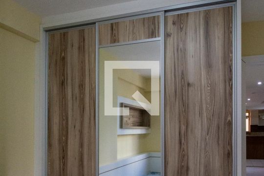 Apartamento para alugar com 2 quartos, 80m² em Centro, Florianópolis