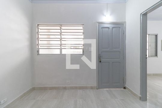 Sala de casa à venda com 2 quartos, 70m² em Bosque da Saúde, São Paulo