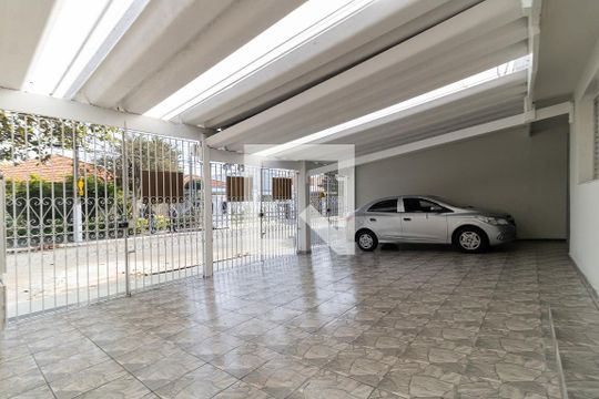 Garagem de casa à venda com 2 quartos, 70m² em Bosque da Saúde, São Paulo