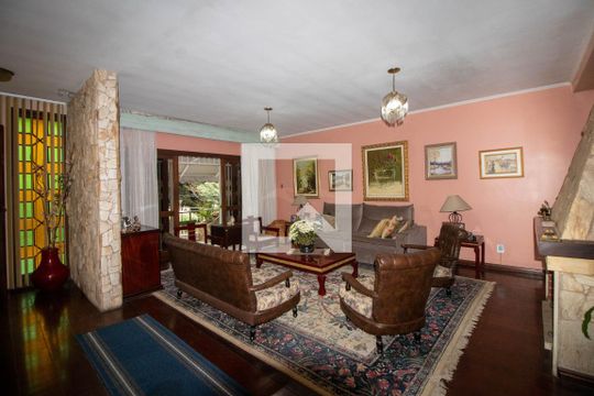Casa à venda com 3 quartos, 100m² em Vila Ipiranga, Porto Alegre