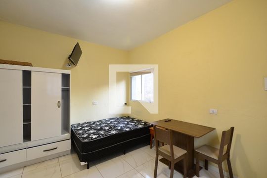 Sala/Cozinha de kitnet/studio para alugar com 1 quarto, 21m² em Chácara Inglesa, São Paulo
