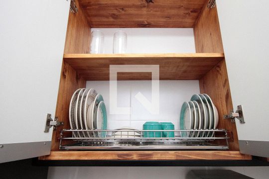 Cozinha de kitnet/studio para alugar com 0 quarto, 24m² em Bela Vista, São Paulo