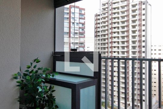 Varanda de kitnet/studio para alugar com 0 quarto, 24m² em Bela Vista, São Paulo
