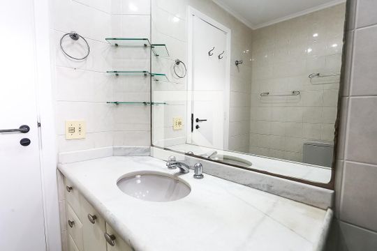 Banheiro 3 de apartamento à venda com 4 quartos, 150m² em Parque Bairro Morumbi, São Paulo