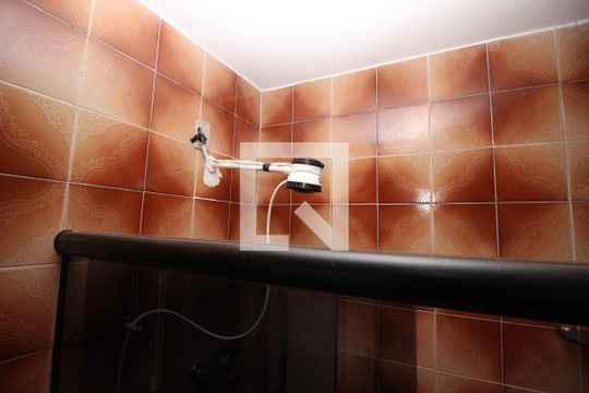Banheiro Social de casa para alugar com 2 quartos, 74m² em Taguatinga Sul, Brasília