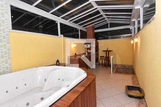 Quintal de casa à venda com 3 quartos, 151m² em Vila Alpina, São Paulo
