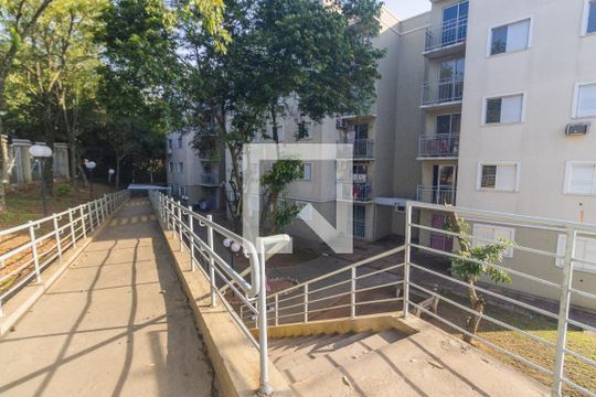 Área comum de apartamento para alugar com 2 quartos, 50m² em Olaria, Canoas