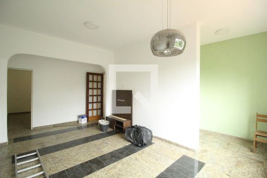 Sala de casa à venda com 3 quartos, 200m² em Tanque, Rio de Janeiro