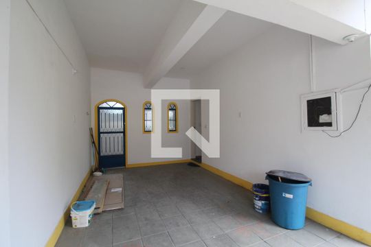 Garagem de casa à venda com 3 quartos, 200m² em Tanque, Rio de Janeiro