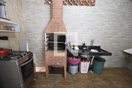 Churrasqueira de casa à venda com 3 quartos, 80m² em Parque Santa Rita, Goiânia