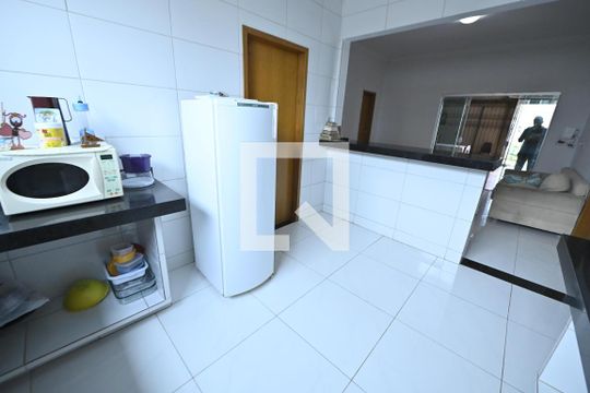 Cozinha de casa à venda com 3 quartos, 80m² em Parque Santa Rita, Goiânia