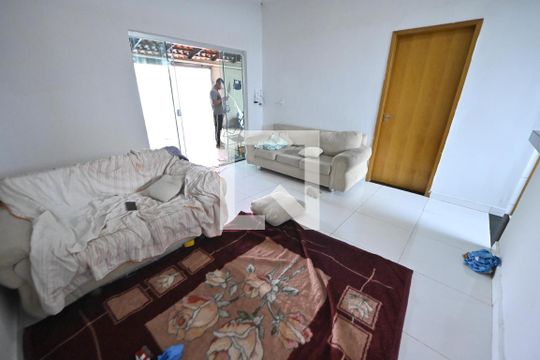 Sala de casa à venda com 3 quartos, 80m² em Parque Santa Rita, Goiânia