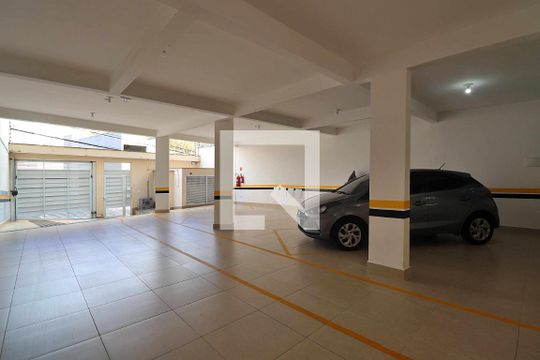 Garagem de apartamento à venda com 2 quartos, 108m² em Vila Príncipe de Gales, Santo André