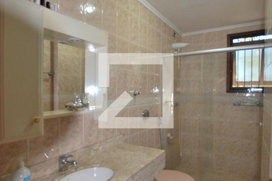 Banheiro da Suíte de apartamento à venda com 3 quartos, 167m² em Cristal, Porto Alegre
