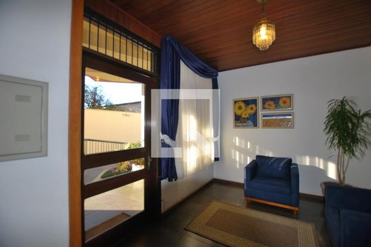 Hall de Entrada de apartamento à venda com 3 quartos, 167m² em Cristal, Porto Alegre