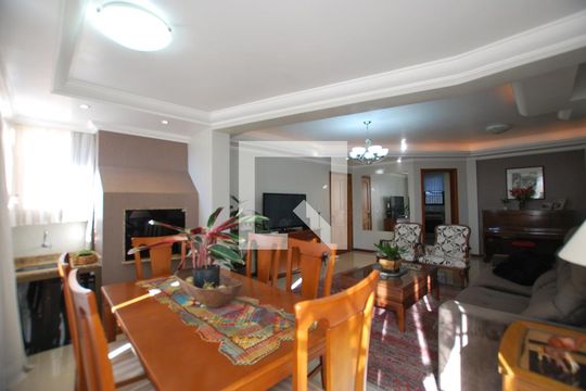 Sala de apartamento à venda com 3 quartos, 167m² em Cristal, Porto Alegre