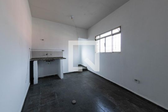 Cozinha de apartamento para alugar com 1 quarto, 42m² em Jardim Três Marias, São Paulo