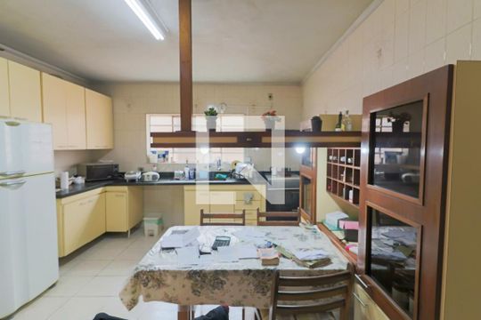 Cozinha de casa de condomínio à venda com 3 quartos, 200m² em Vila Lageado, São Paulo