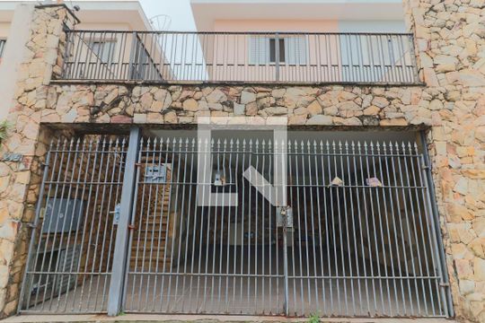 Fachada  de casa de condomínio à venda com 3 quartos, 200m² em Vila Lageado, São Paulo
