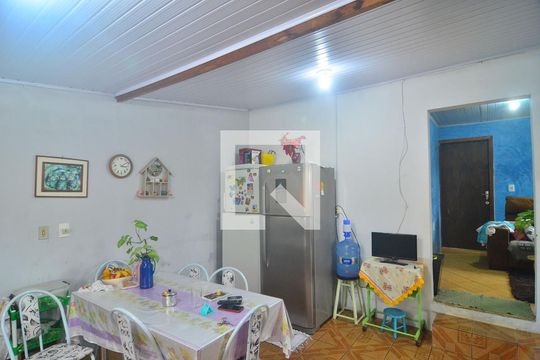 Cozinha de casa à venda com 2 quartos, 300m² em Olaria, Canoas