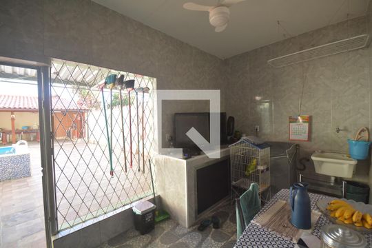 Copa e Área de Serviço de casa à venda com 3 quartos, 220m² em Vila Kosmos, Rio de Janeiro