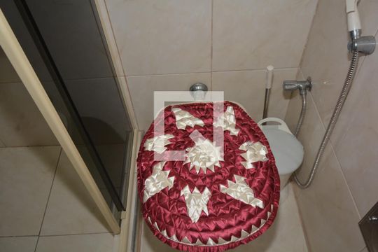 Banheiro Social de casa à venda com 3 quartos, 220m² em Vila Kosmos, Rio de Janeiro