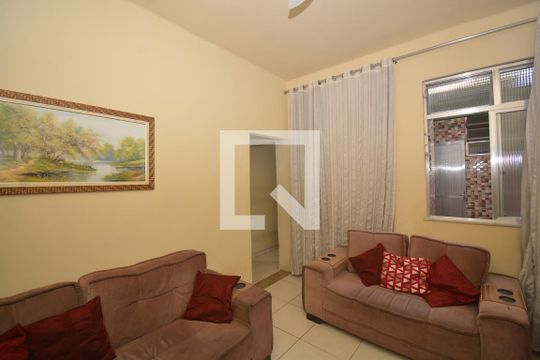 Sala de casa à venda com 3 quartos, 220m² em Vila Kosmos, Rio de Janeiro