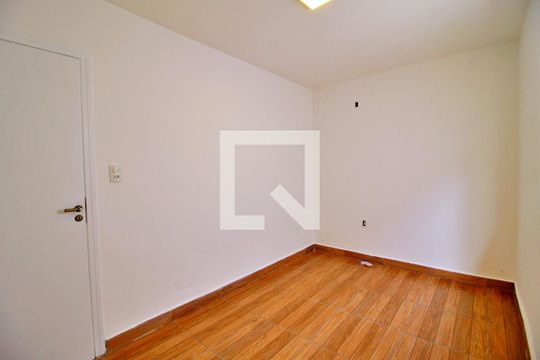 Quarto 3 de casa para alugar com 3 quartos, 130m² em Vila Pinheirinho, Santo André