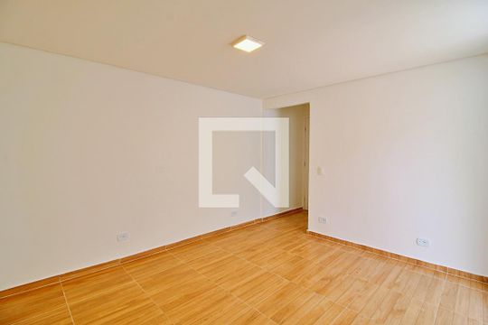 Quarto Suíte de casa para alugar com 3 quartos, 130m² em Vila Pinheirinho, Santo André