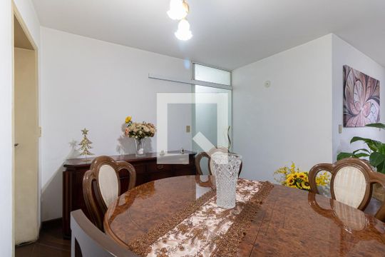 Sala  de apartamento para alugar com 3 quartos, 134m² em Saúde, São Paulo
