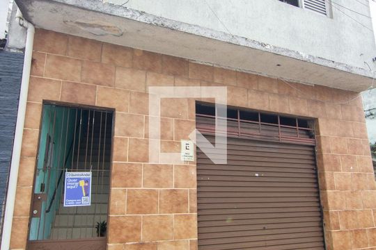 Fachada de casa à venda com 3 quartos, 240m² em Vila Formosa, São Paulo