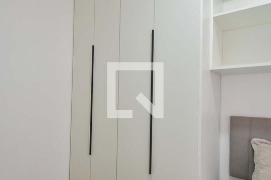 Dormitório de apartamento à venda com 1 quarto, 28m² em Jardim Caravelas, São Paulo