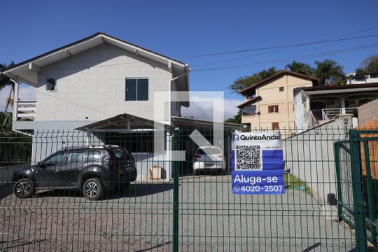 Apartamento para alugar com 1 quarto, 45m² em Cachoeira do Bom Jesus, Florianópolis