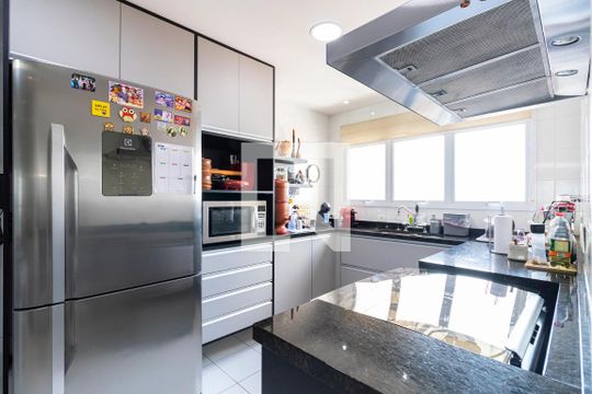 Cozinha de apartamento à venda com 2 quartos, 213m² em Ipiranga, São Paulo