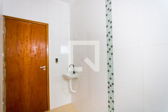 Banheiro do quarto 2 de casa à venda com 3 quartos, 165m² em Parque São Vicente, Mauá