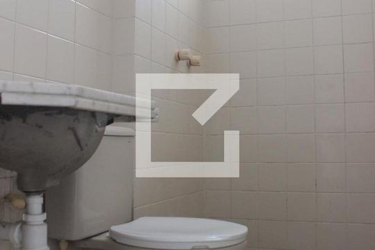 Banheiro de apartamento para alugar com 1 quarto, 40m² em Freguesia (jacarepaguá), Rio de Janeiro