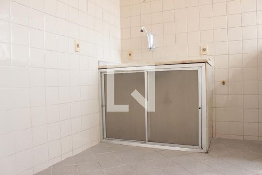 Cozinha de apartamento para alugar com 1 quarto, 40m² em Freguesia (jacarepaguá), Rio de Janeiro
