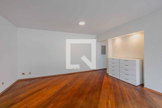 Sala de apartamento para alugar com 2 quartos, 100m² em Paraíso, São Paulo
