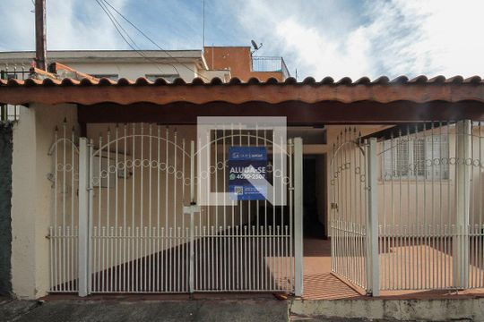 Fachada de casa para alugar com 2 quartos, 85m² em Jardim São José (são Mateus), São Paulo