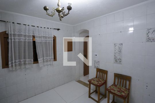 Cozinha de casa à venda com 2 quartos, 250m² em Vila Ré, São Paulo