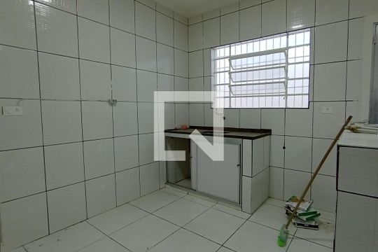 Cozinha de casa para alugar com 2 quartos, 80m² em Parque Boturussu, São Paulo