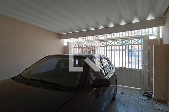 Garagem de casa para alugar com 2 quartos, 80m² em Parque Boturussu, São Paulo