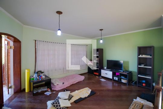Sala de TV de casa à venda com 3 quartos, 270m² em Jardim Magnólia, Campinas