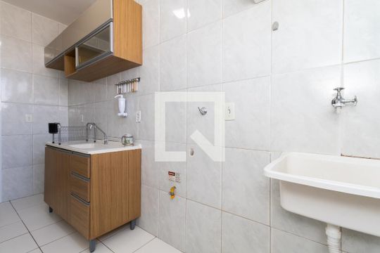 Cozinha e Área de Serviço de apartamento para alugar com 2 quartos, 50m² em Recanto Quarto Centenario, Jundiaí