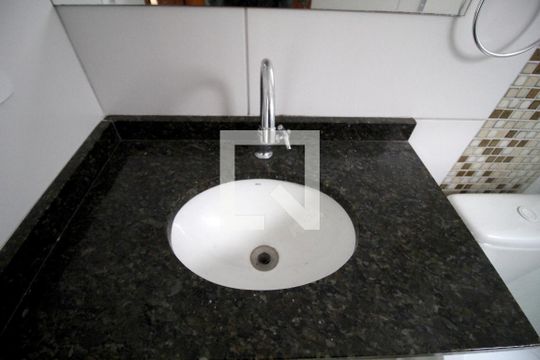 Banheiro de apartamento para alugar com 1 quarto, 38m² em Jardim Americano, Sorocaba